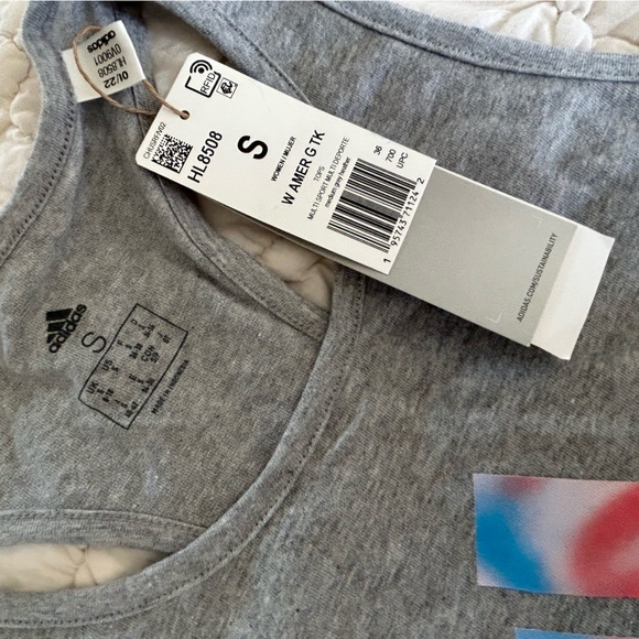 NWT Adidas logo multi sport women racer back tank top - Picture 3 of 5